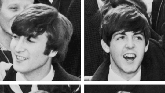 Beatlesi w 1964 roku, kolejno: John Lennon, Paul McCartney, George Harrison i Ringo Starr. Źródło: Wikimedia Commons