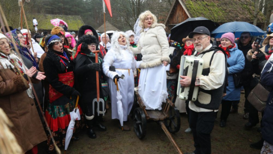 „Zapusty w skansenie” w Podlaskim Muzeum Kultury Ludowej w Wasilkowie. Fot. PAP/A. Reszko