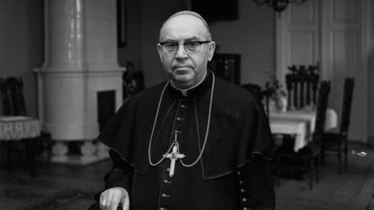 Abp Bolesław Kominek. 1972 r. Fot. PAP/A. Hawałej
