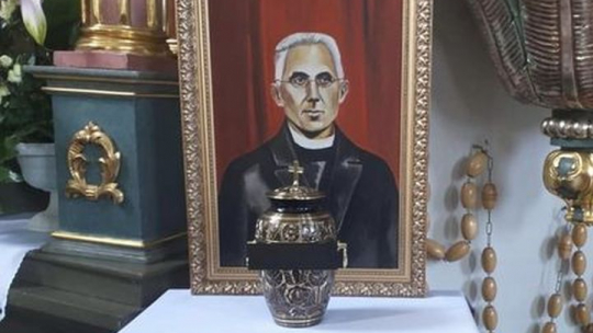 Upamiętnienie ks. radcy Franciszka Długosza, więźnia Dachau – Studzionka, 12 kwietnia 2024. Źródło: IPN