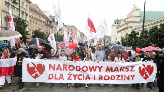 Marsz dla Życia i Rodziny na ulicach Warszawy, 2023 r. PAP/T. Gzell