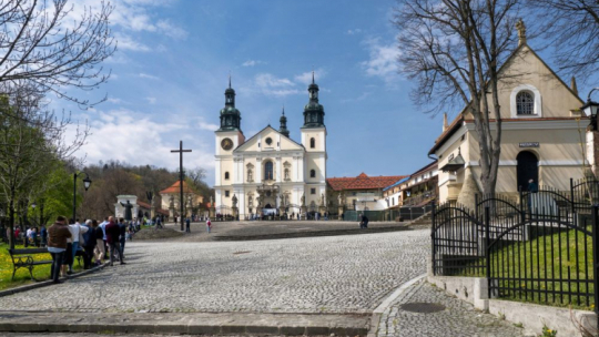 Sanktuarium w Kalwarii Zebrzydowskiej. Fot. PAP/J. Ochoński