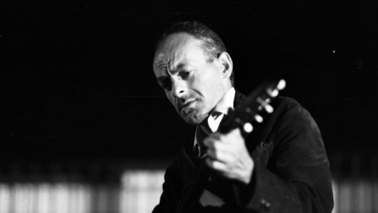 Bułat Okudżawa. Fot. PAP/CAF/H. Rosiak