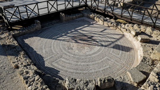 Punkt archeologiczny w Pafos na Cyprze, w miejscu prac prowadzonych przez zespół polskich archeologów. PAP/M. Marek.