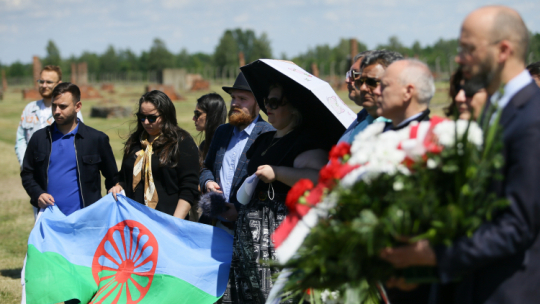 Obchody Europejski Dnia Pamięci o Holokauście Romów w byłym niemieckim obozie zagłady Auschwitz II-Birkenau. PAP/Jarek Praszkiewicz