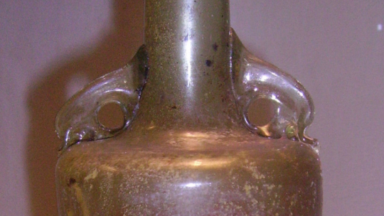 Butelka z płynnym winem odnaleziona w mieście Spira w Niemczech sprzed ok. 1700 lat uchodziła do tej pory za najstarsze tego typu znalezisko. /Źródło: en.wikipedia 