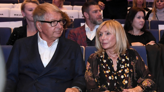 Jerzy Starak (L), Anna Woźniak-Starak (C). PAP/Marcin Gadomski