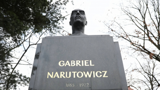 Pomnik Gabriela Narutowicza w Warszawie. Fot. PAP/L. Szymański