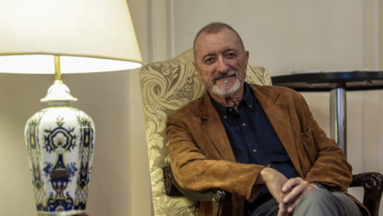 Arturo Perez-Reverte. Fot. PAP/EPA