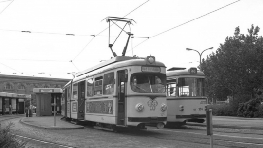 Tramwaj GT6. Źródło: Wikimedia Commons