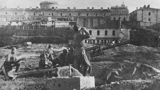 Walki w Lublinie 24 lipca 1944 r. Fot. PAP/CAF