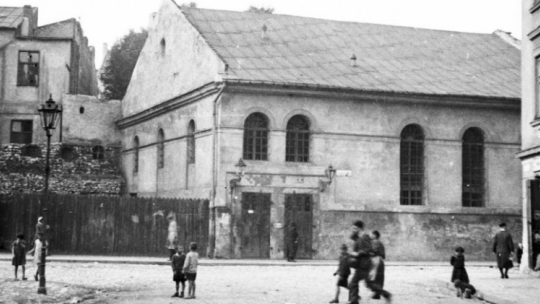 Kocia muzyka. Chóralna historia pogromu krakowskiego, książka Joanny Tokarskiej-Bakir ukazała się nakładem Wydawnictwa Czarna Owca