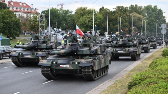 Próba generalna do defilady z okazji Święta Wojska Polskiego na Wisłostradzie. Warszawa, 11.08.2024. Fot. PAP/R. Pietruszka