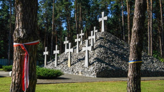 Polski Cmentarz Wojenny w Kijowie-Bykowni. Fot. PAP/V. Musiienko