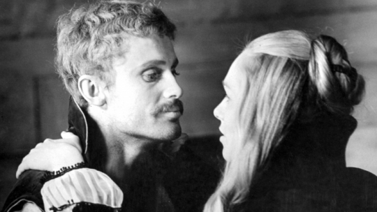 Małgorzata Braunek i Daniel Olbrychski na planie filmu "Potop", fot. PAP/CAF/Archiwum