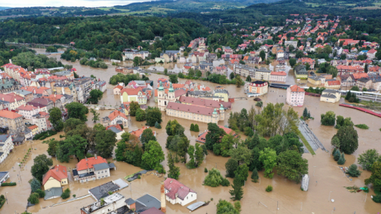Zalane centrum Kłodzka, 15 września 2024 r. PAP/Maciej Kulczyński