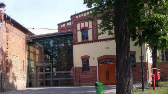 Wejście do Muzeum Tyskich Browarów Książęcych. Fot. Wikipedia.
