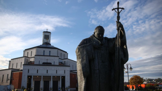 Sanktuarium Jana Pawła II w Krakowie Łagiewnikach. Fot. PAP/Ł. Gągulski
