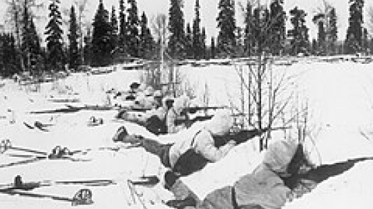 Żołnierzy fiscy w trakcie tzw. wojny zimowej 1939-1940 po agresji Związku radzieckiego na Finlandię, fot. domena publiczna