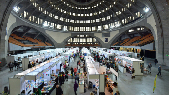 TargiDobrych Książek we wrocławskiej Hali Stulecia, fot. PAP/S. Borowski