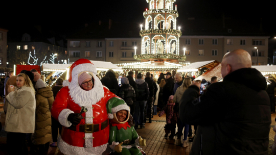 Jarmark bożonarodzeniowy, fot. PAP/J. Praszkiewicz