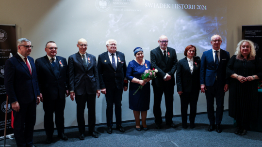 Gala nagrody „Świadek Historii” katowickiego oddziału IPN, Grzegorz Grześkowiak, Tomasz Borówka, Jan Musiał, Anna Dziadek, Krzysztof Toboła, Maria Lorens oraz Anna Morajko-Fornal, fot. PAP/J. Praszkiewicz