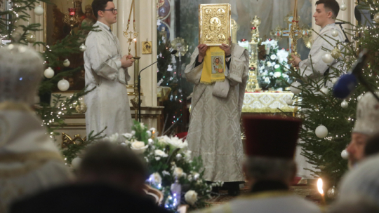Nabożeństwo w soborze św. Mikołaja Cudotwórcy w Białymstoku, fot. PAP/A. Reszko
