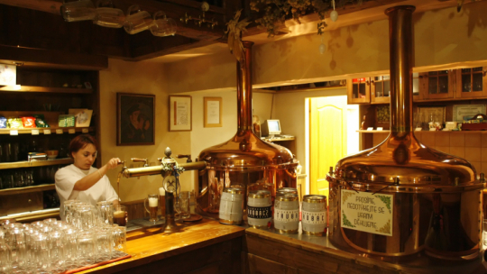 Czeska piwiarnia, fot. PAP/Andrzej Grygiel