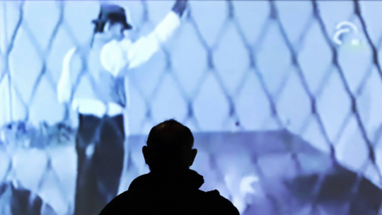 Wystawa "Pedagogika radykalna, demokracja bezpośrednia i plastik społeczny. Josepha Beuysa w Palau Virreina w Barcelonie, Hiszpania, 5 marca 2021 r. Wystawa pokazuje projekty niemieckiego artysty Joseph Beuys PAP/EPA/Andreu Dalmau 