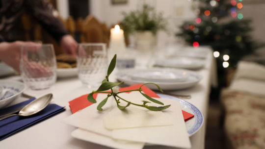 Tradycyjny stół wigilijny, fot. PAP/Leszek Szymański