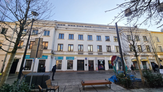 Gmach Centralnego Komitetu Stronnictwa Demokratycznego przy ul. Chmielnej 9 w Warszawie. PAP/Radek Pietruszka