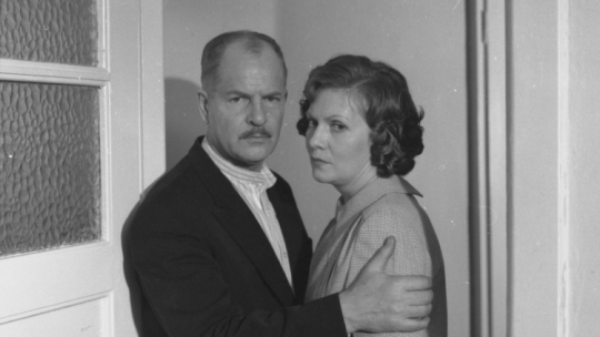 Jan Machulski i Zofia Charewicz na planie filmu Vabank Juliusza Machulskiego, fot. PAP/Witold Rozmysłowicz