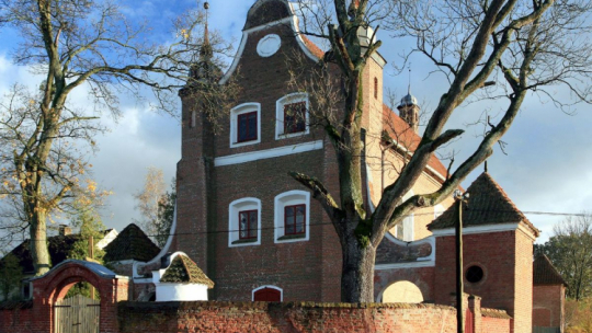 Kościół w Międzylesiu koło Dobrego Miasta, fot. Leksykon Kultury Warmii i Mazur/Mirosław Garniec