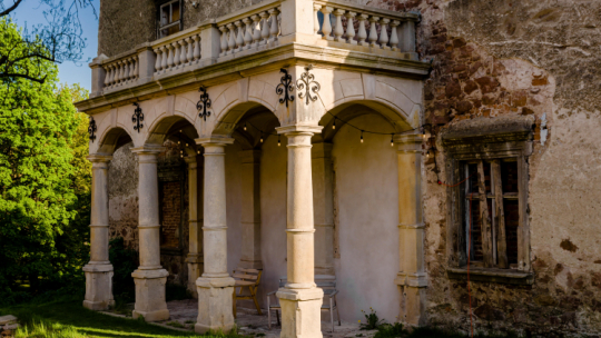 Pałac w Sarnach na Dolnym Śląsku, fot. PAP/Dariusz Gdesz