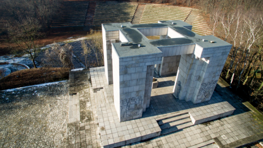 Góra Świętej Anny - pomnik Czynu Powstańczego według projektu Xawerego Dunikowskiego, odsłonięty w 1955 r. Fot. PAP/Sławomir Mielnik 