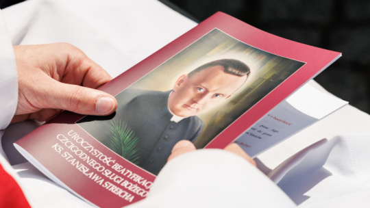 Msza święta beatyfikacyjna ks. Stanisława Streicha, na placu katedralnym na Ostrowie Tumskim w Poznaniu. PAP/Marek Zakrzewski