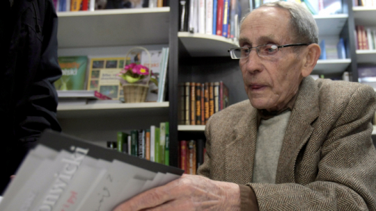 Tadeusz Konwicki (1926-2015), fot. PAP/Leszek Szymański