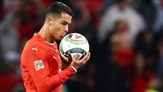 Cristiano Ronaldo podczas finałowego meczu Ligi Narodów UEFA między Portugalią a Hiszpanią w Monachium, Niemcy, 08 czerwca 2025. Fot. PAP/EPA/Anna Szilagyi 