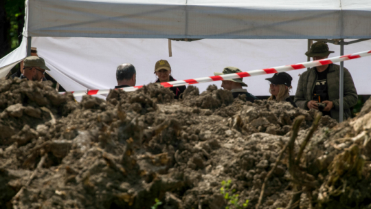 Wieś Puźniki w obwodzie tarnopolskim na zachodzie Ukrainy, gdzie prowadzone są prace ekshumacyjne polskich ofiar zbrodni wołyńskiej. Fot. PAP/Vladyslav Musiienko