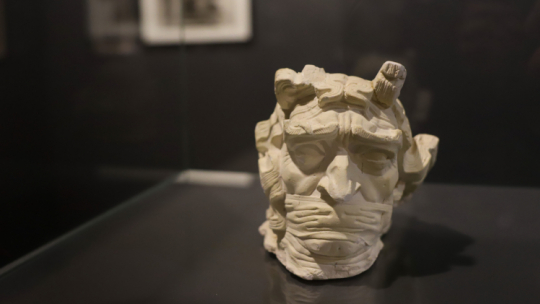 Wystawa prac Stanisława Szukalskiego „Stanisław Szukalski. Fotografista” w Muzeum Górnośląskim w Bytomiu w 2022 r. Fot. PAP/Zbigniew Meissner