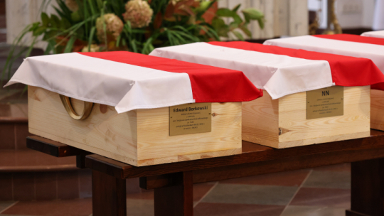 Msza święta żałobna w intencji poległych żołnierzy Armii Krajowej w kościele św. Apostołów Piotra i Pawła w Wilnie. Fot. PAP/Albert Zawada