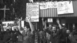 Strajk w Stoczni Gdańskiej im. Lenina. 1988.05.01. Fot. PAP/S. Kraszewski