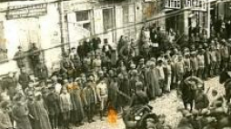 Jeńcy bolszewiccy wzięci do niewoli w czasie walk o Grodno w 1920 r. Fot. CAW