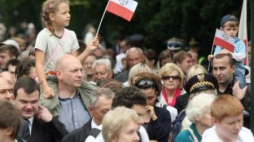 Uczestnicy inscenizacji "Marsz Mokotowa". Warszawa, 01.08.2011.  Fot. PAP/P. Kula