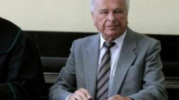 Czesław Kiszczak na ławie oskarżonych w warszawskim Sądzie Okręgowym w kwietniu b.r. Fot. PAP/T. Gzell