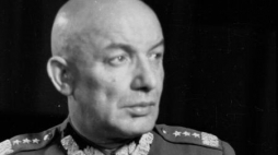 Gen. Karol Świerczewski. Fot. PAP/CAF