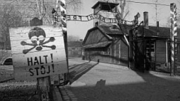 Były obóz zagłady KL Auschwitz. Fot. PAP/J. Bednarczyk