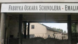 Fabryka Oskara Schindlera "Emalia". Kraków, 3.06.2004. Fot. PAP/J. Bednarczyk