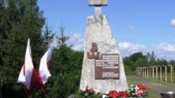 Pomnik Powstańców Warszawskich - Jeńców Stalagu 344 Lamsdorf. Fot. Centralne Muzeum Jeńców Wojennych 