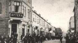 Płońsk, ulica Płocka na początku XX w. Źródło: Urząd Miejski w Płońsku